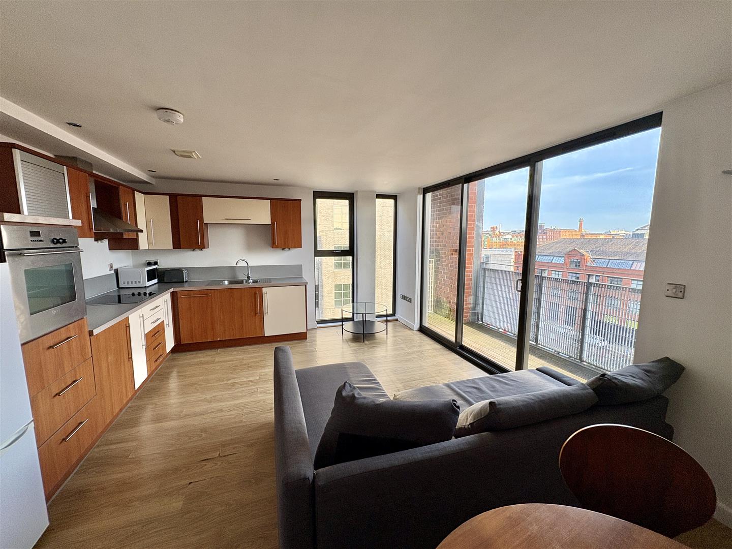 Canal-side living above the city — photo 1
